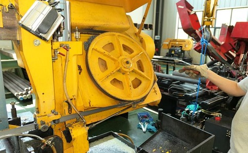 龙山金属带锯床的日常使用和保养注意事项！